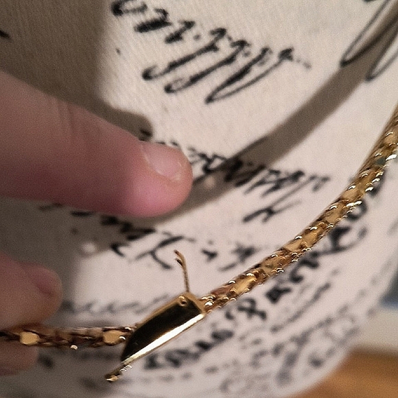 Gold Belt Accessory. Size XS/S. Adjustable. Great Condition. - Picture 8 of 11